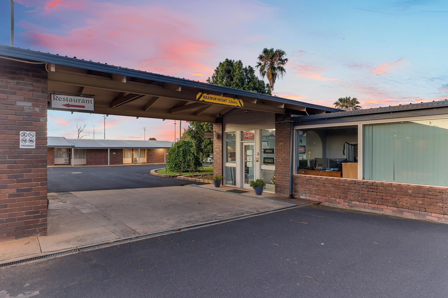 Parkview Motor Inn Parkes Extérieur photo