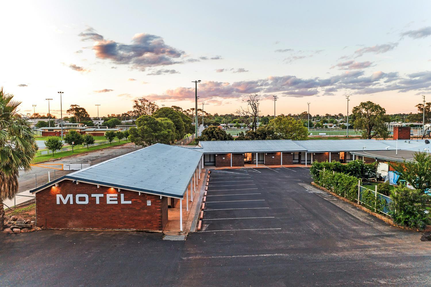 Parkview Motor Inn Parkes Extérieur photo